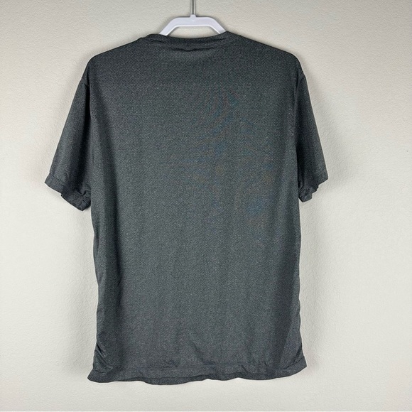 Vuori Men’s Gray Short Sleeve Tradewind Athletic Athleisure Shirt Large FLAWED - Picture 4 of 5